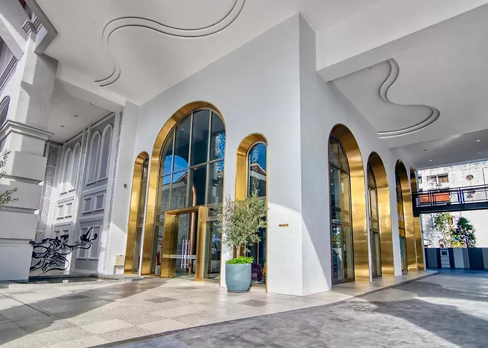 22 Macalisterz Premium Suites Penang By Byon